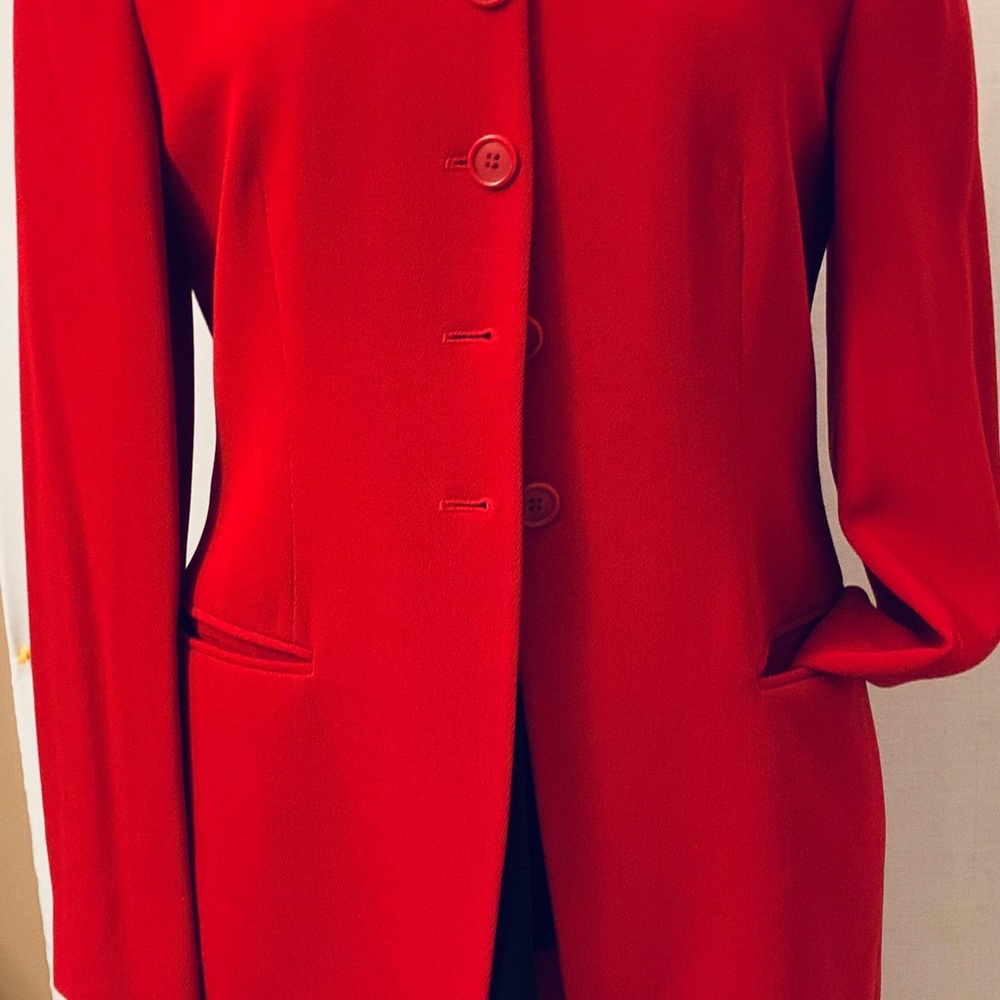 Giorgio Armani women’s skirt suit size 10 vintage